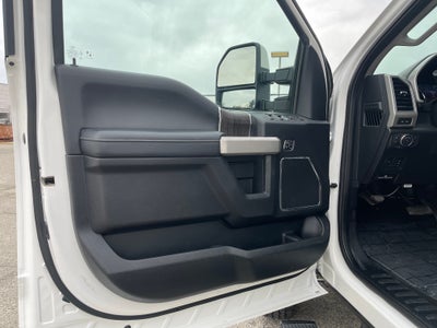 2020 Ford Super Duty F-350 DRW 4x4 Lariat 4dr Crew Cab 8 ft. LB DRW Pickup