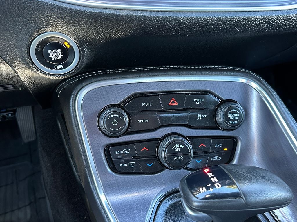 2018 Dodge Challenger SXT