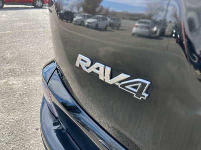 2017 Toyota RAV4 SE