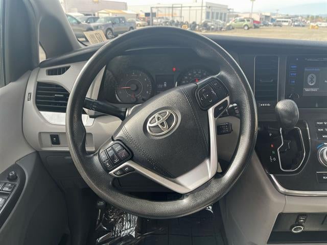 2017 Toyota Sienna L 7-Passenger
