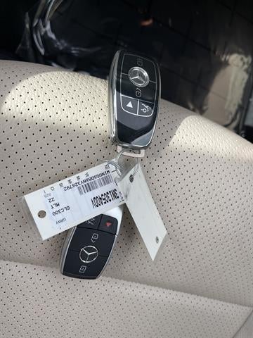 2022 Mercedes-Benz GLC 300 GLC 300