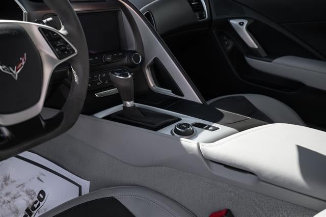 2017 Chevrolet Corvette Stingray Z51 2LT