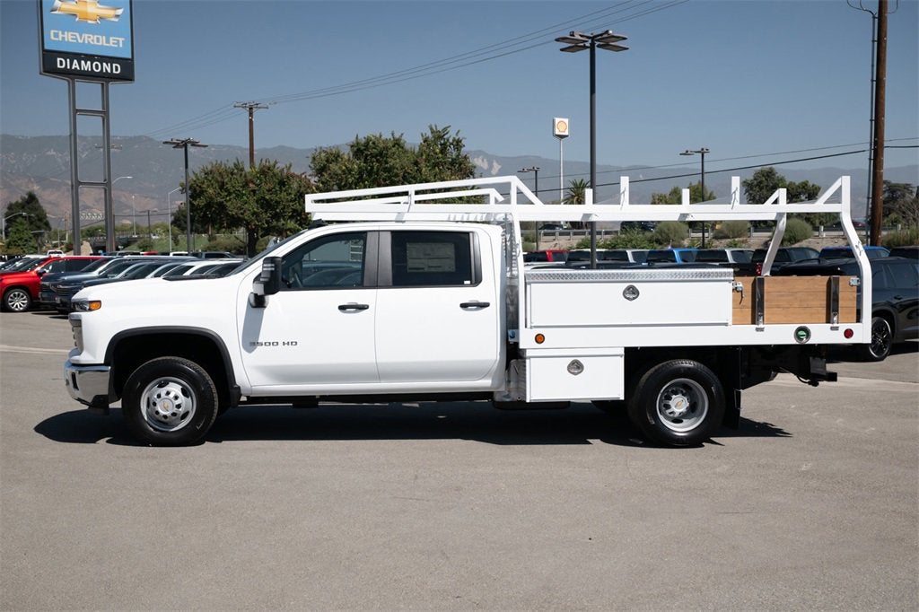 2025 Chevrolet Silverado 3500 HD Chassis Cab Work Truck