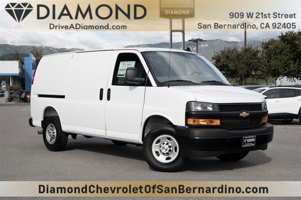 2025 Chevrolet Express Cargo 2500 WT