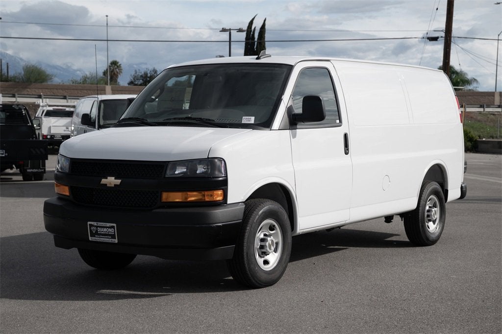 2025 Chevrolet Express Cargo 2500 WT
