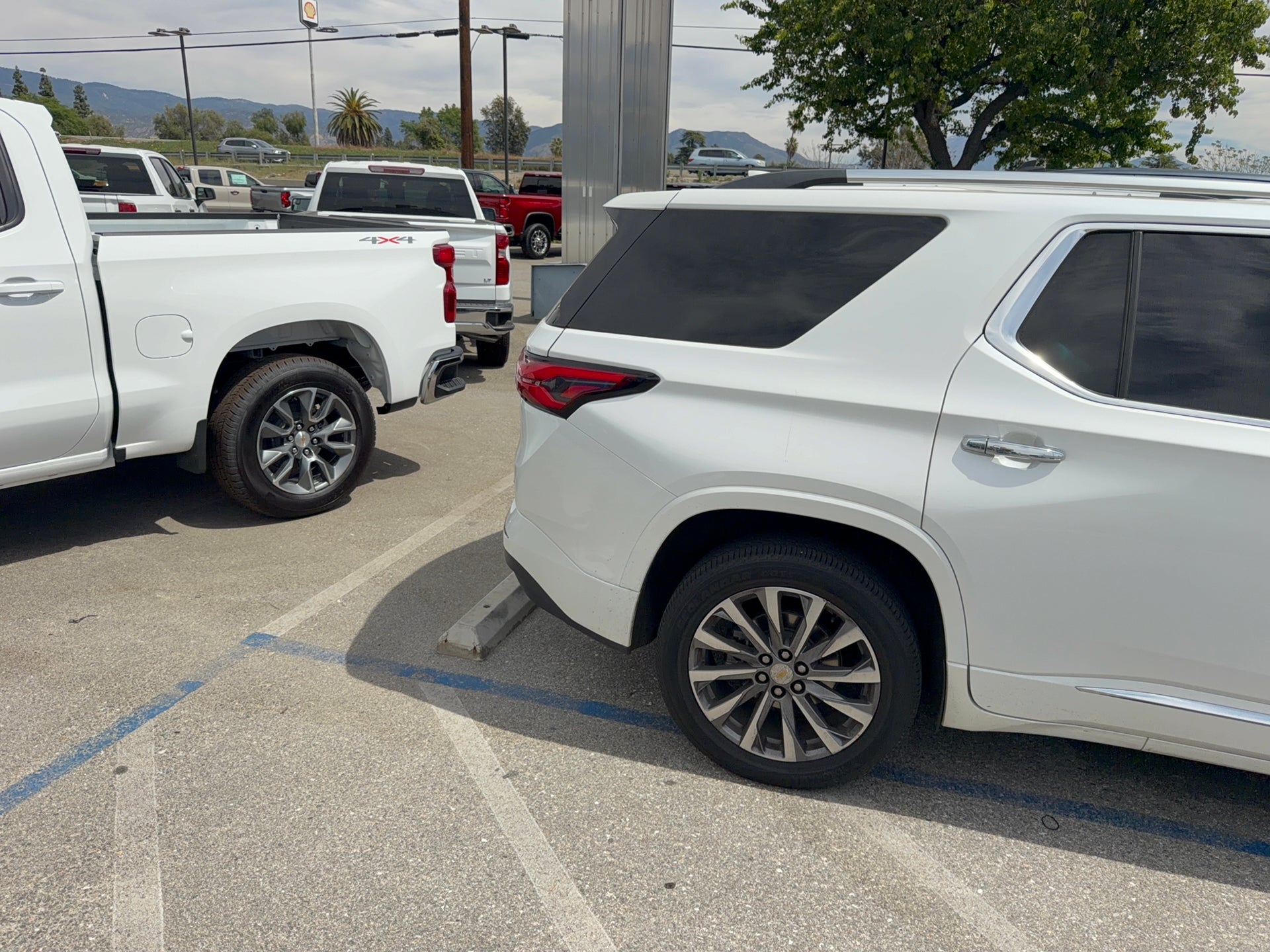 2023 Chevrolet Traverse Premier