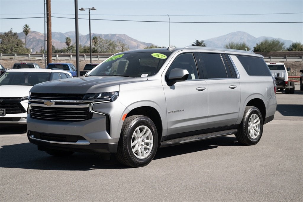 2024 Chevrolet Suburban LT