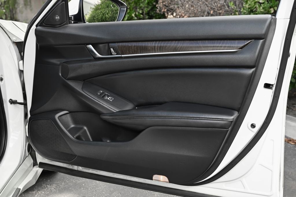 2022 Honda Accord Hybrid Touring