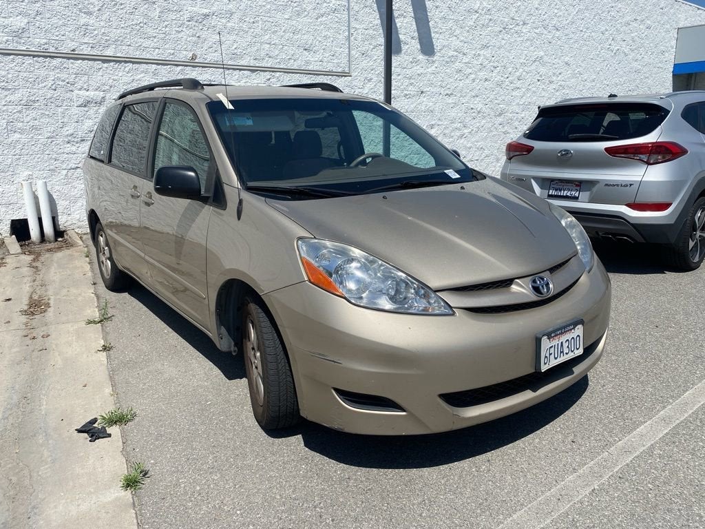 2009 Toyota Sienna CE