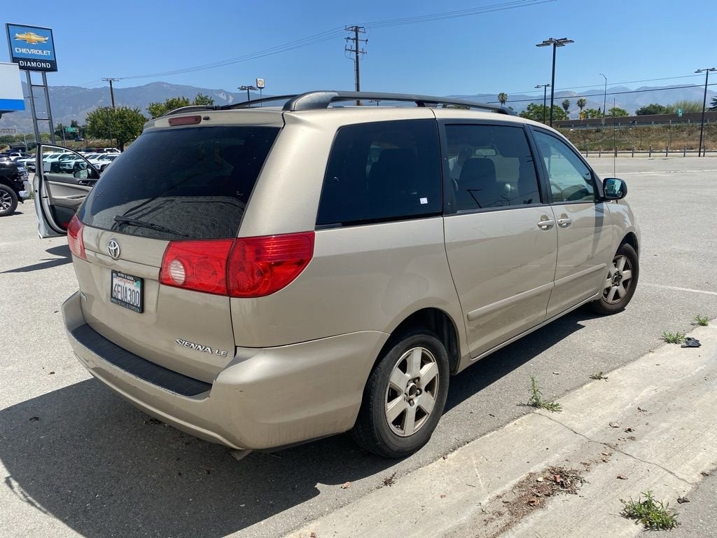 2009 Toyota Sienna CE