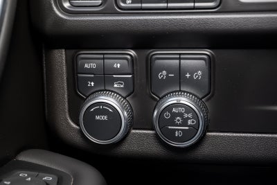 2022 GMC Yukon XL SLE