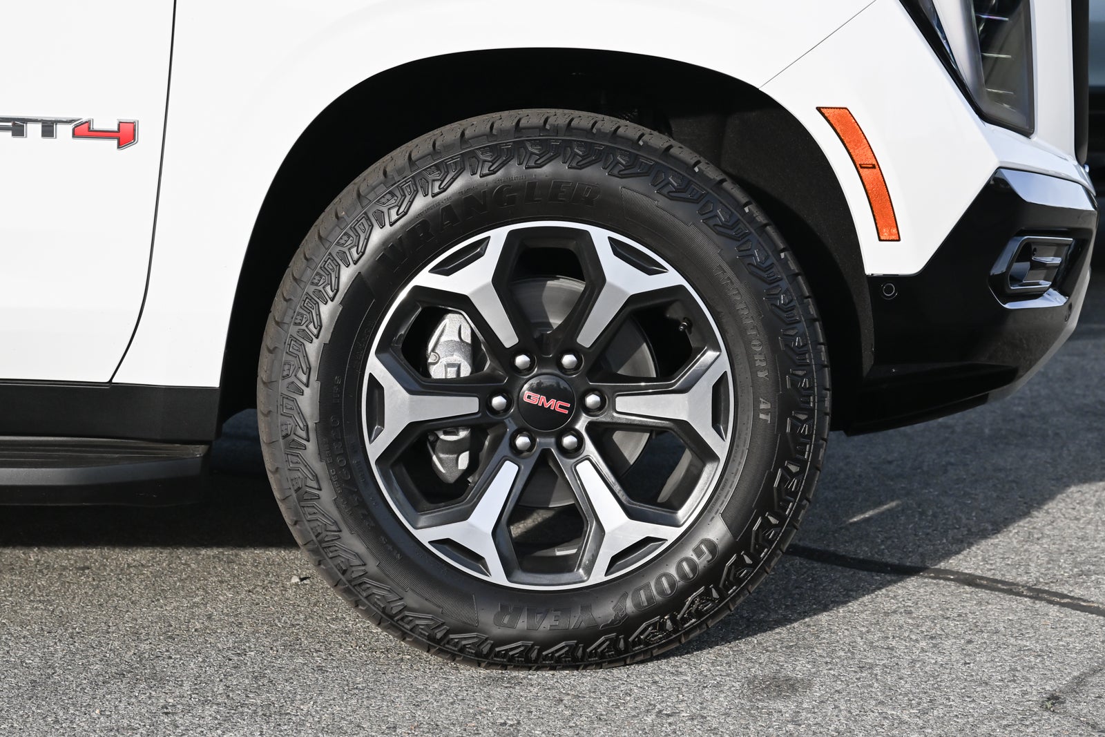 2026 GMC Yukon XL AT4