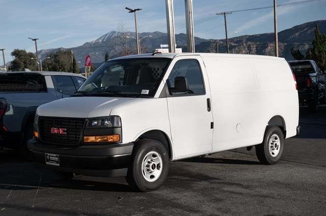 2025 GMC Savana Cargo 2500 Work Van