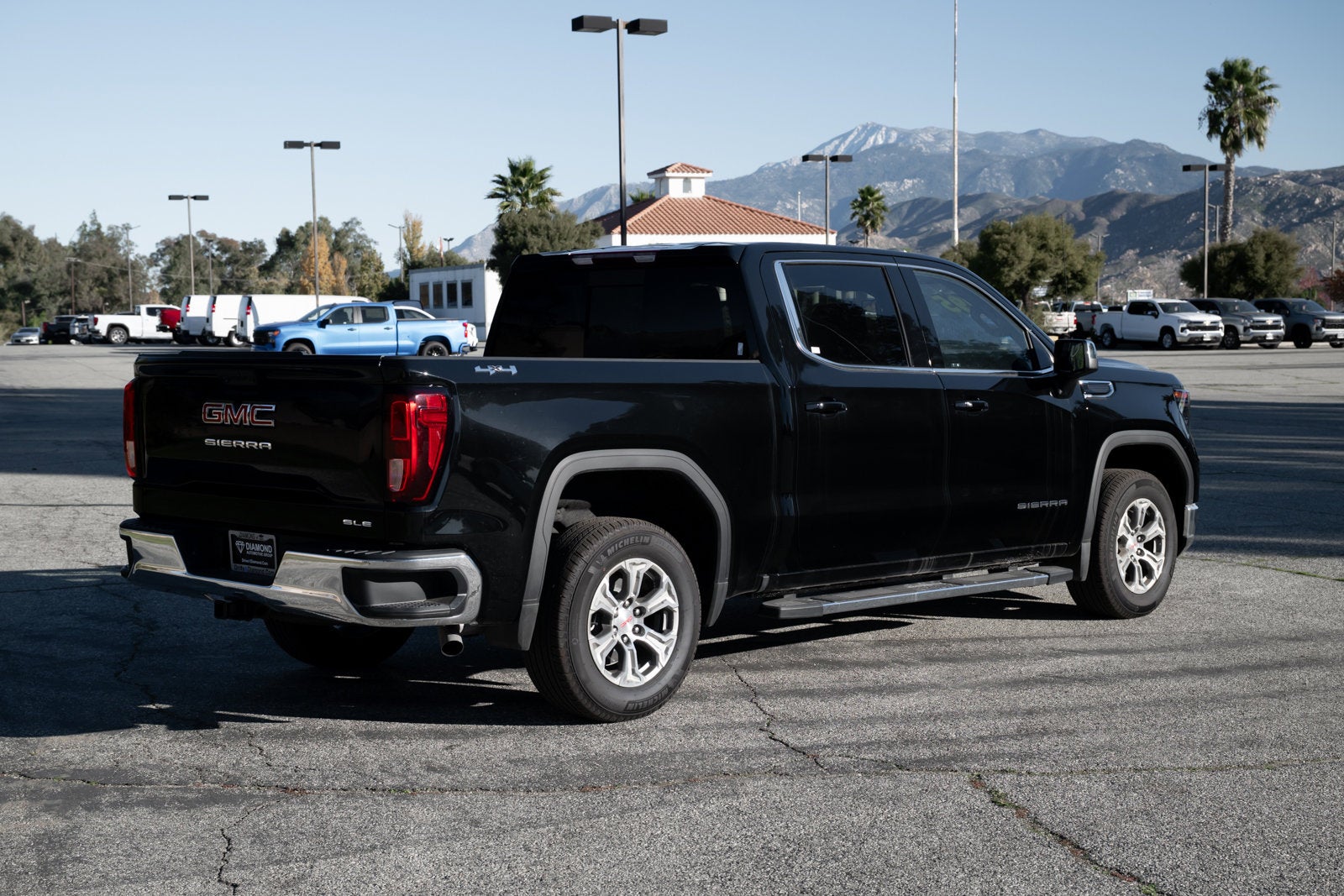 2024 GMC Sierra 1500 SLE