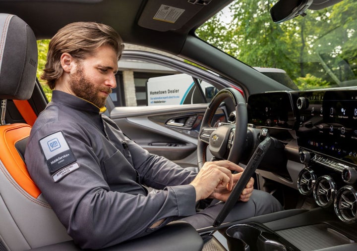 Diamond Chevrolet GMC Mobile Service Technician